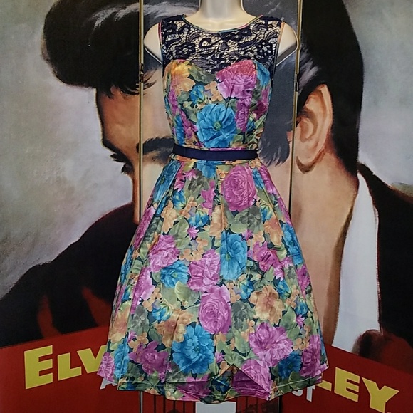 Tatyana Dresses & Skirts - Tatyana Mirabelle Floral Dress w Dark Purple Lace